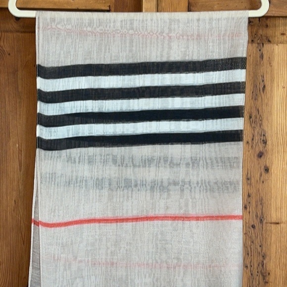 Fashion Scarves Beige Striped 💯 Viscose - Picture 6 of 14